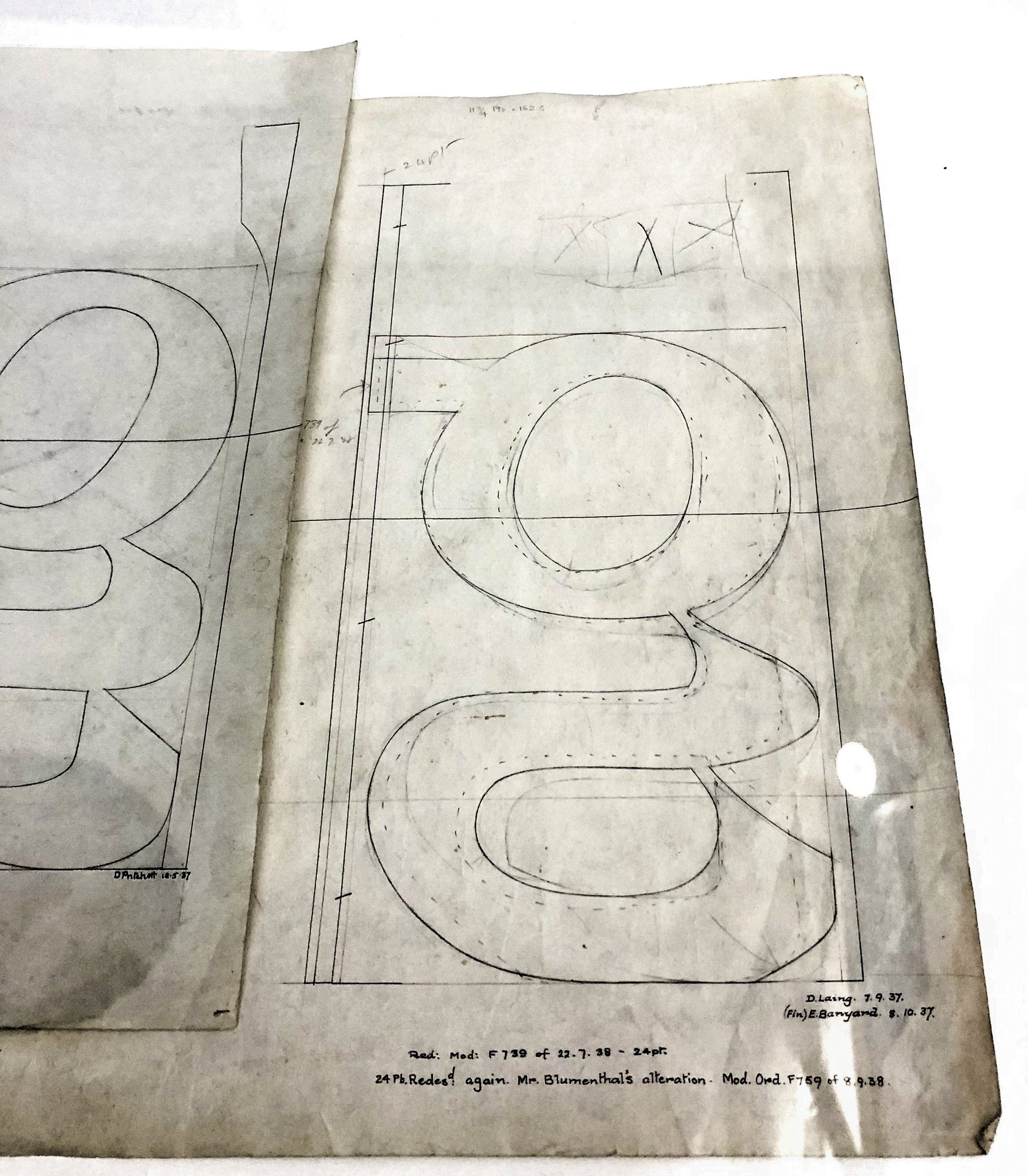  Drawings from Monotype’s production department that show the odd flat portion of the lowercase Albertus g at lower-right. 